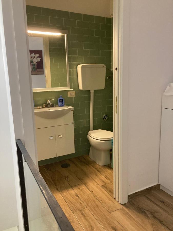 International Garibaldi * Apartment Наполи Екстериор снимка